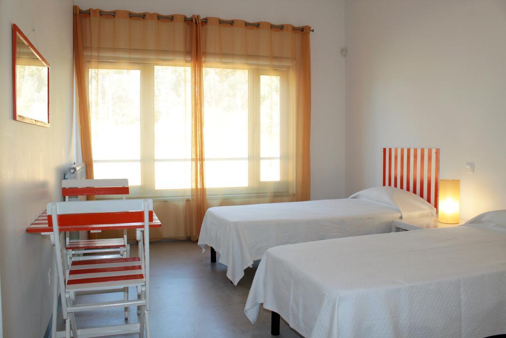 Hi Espinho - Pousada De Juventude Habitación foto